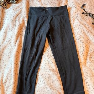 DKNY Black Capri Leggings with Wide Waistband